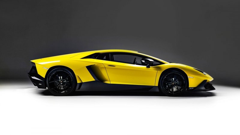 Lamborghini Aventador lp720