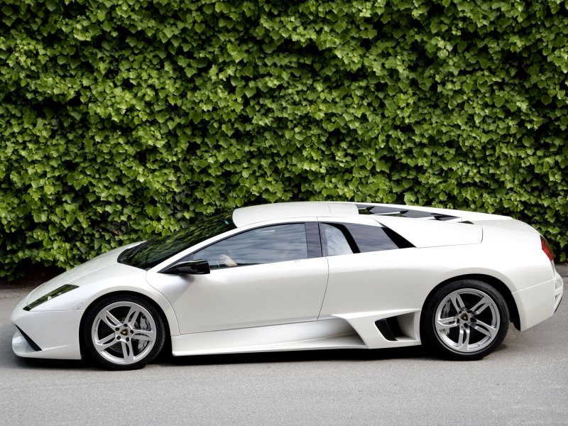 Lamborghini Aventador lp700-4 черные колеса