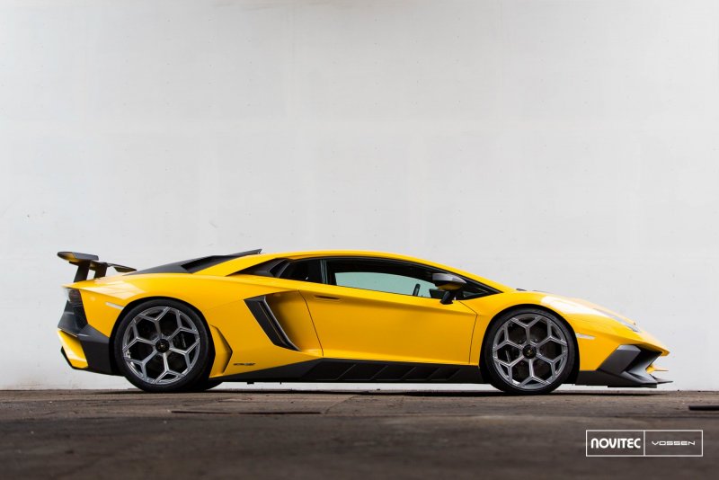Ламборджини авентадор SV Coupe