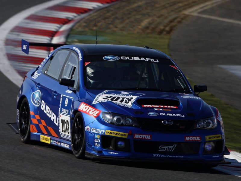 Гоночная Субару WRX