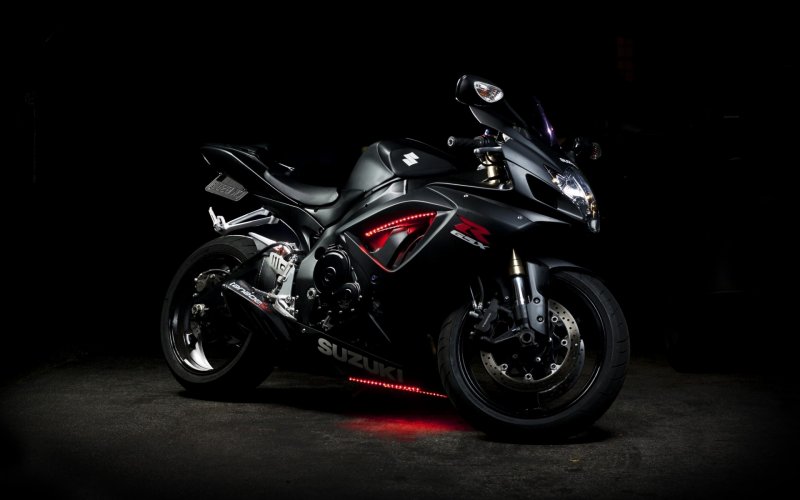 Сузуки GSXR 750 черный