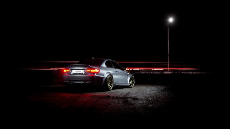 BMW e92 в ночи