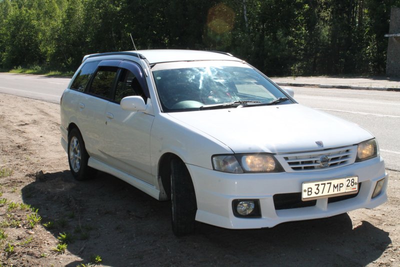 Ниссан Вингроад 2001