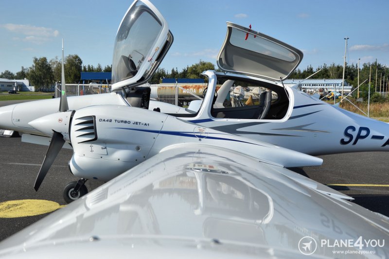 Diamond da42 ng кабина