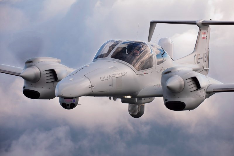 Da 42 самолет