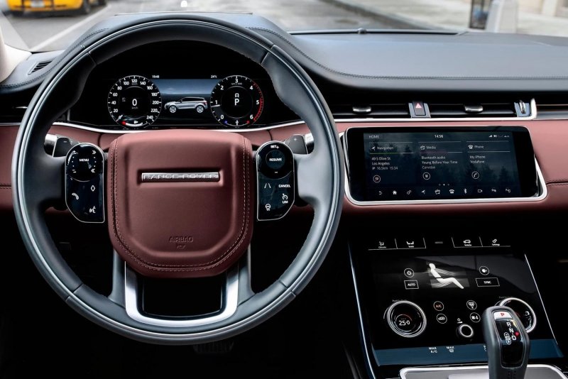 Range Rover Evoque 2020 салон