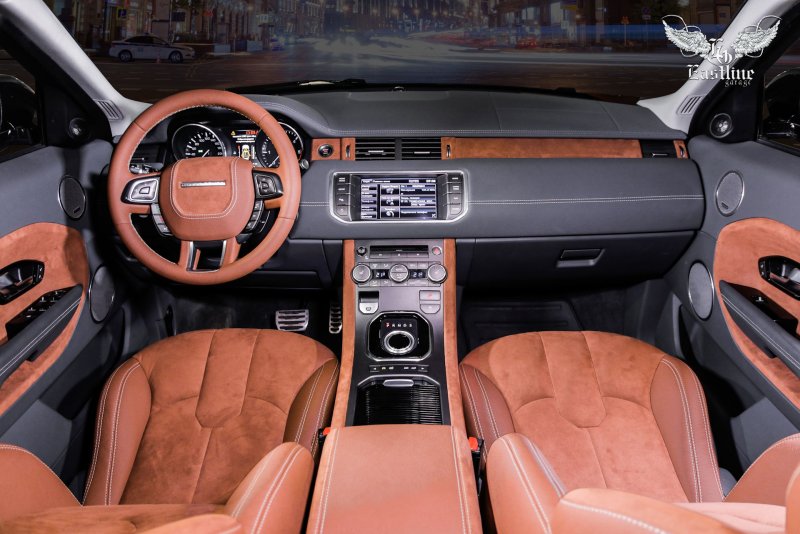 Range Rover Evoque 2020 с коричневым салоном