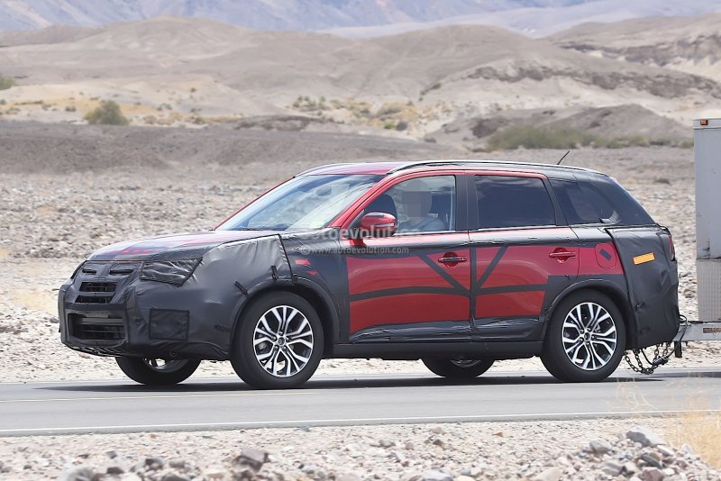 Mitsubishi Outlander 2020 семиместный