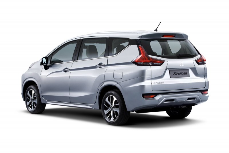 Mitsubishi Minivan 2018