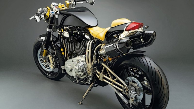 Yamaha Road Star BMS (золотой чоппер)