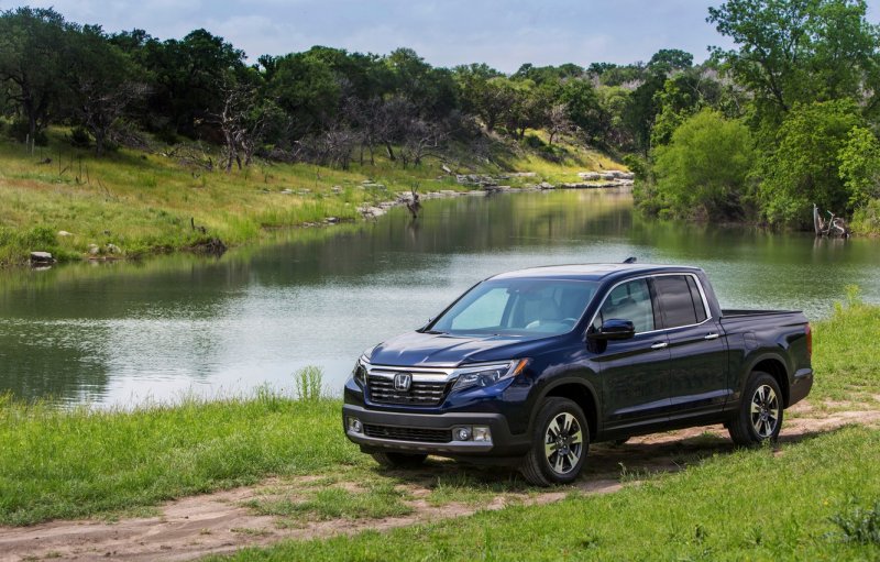 Пикап Honda Ridgeline 2020