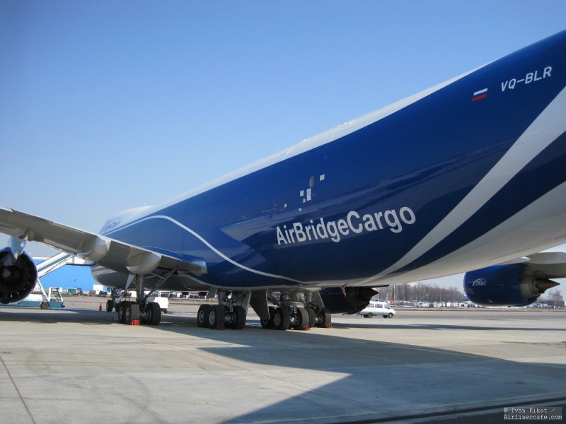 Боинг 747-10