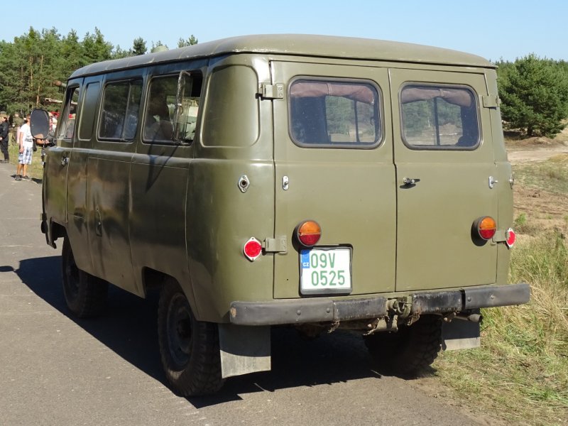 УАЗ 452 Safari