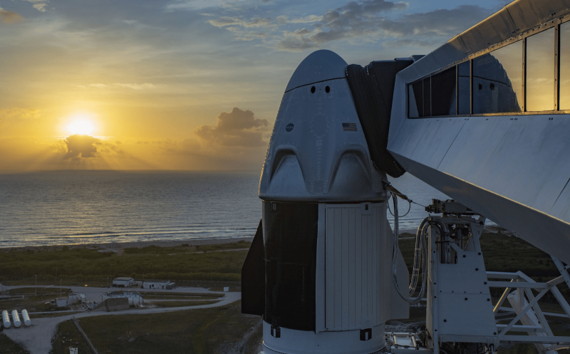 Корабль SPACEX Crew Dragon