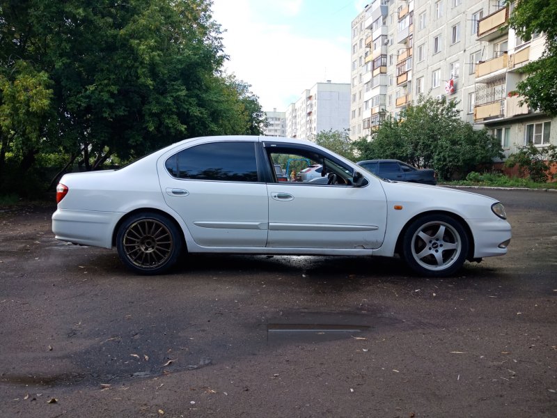Nissan Cefiro a33 stance