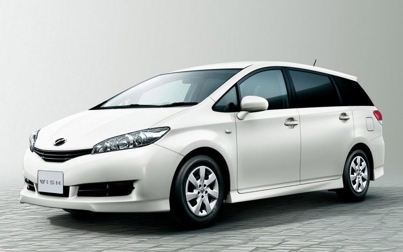 Toyota Wish 2003 - 2009