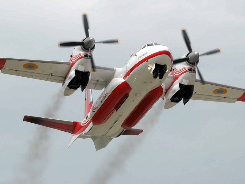 АН-32п пожарный самолет Макс-93