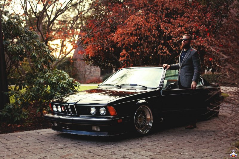 BMW акула е24