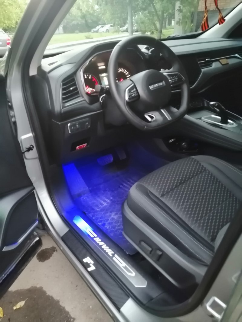 Haval f7 красный салон