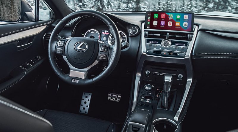 Lexus NX 300h i