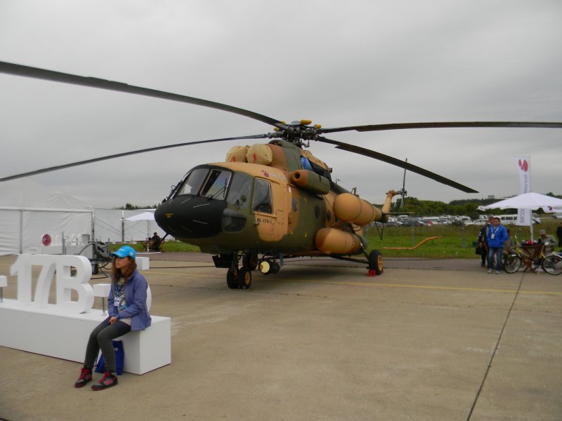 MBB bo 105 кабина