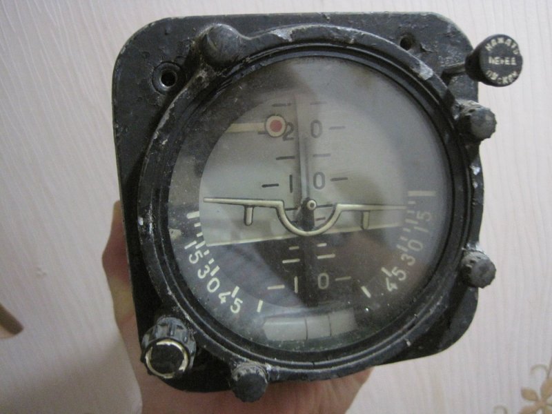 Авиагоризонт ту 134