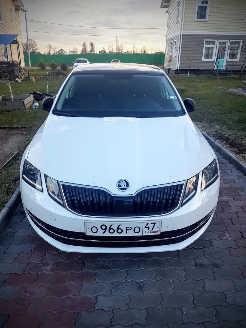 Skoda Octavia 2005 года красный