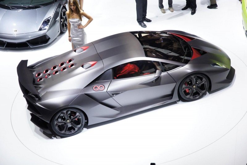 Lamborghini Сесто элементо