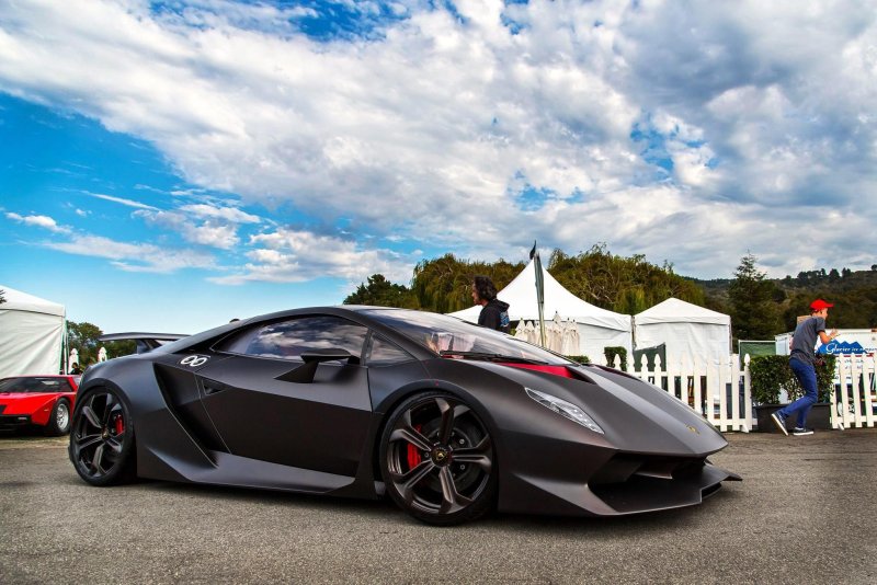 Ламборджини Sesto elemento