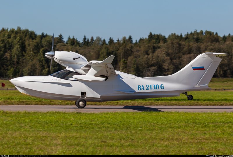 Самолет-амфибия л-42м