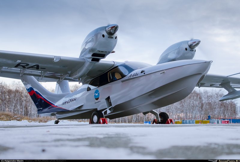 Ямал / многоцелевой самолет-амфибия