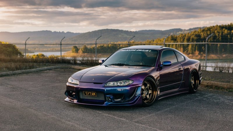 Nissan Silvia VII (s15)