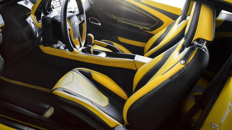 Chevrolet Camaro 2011 салон