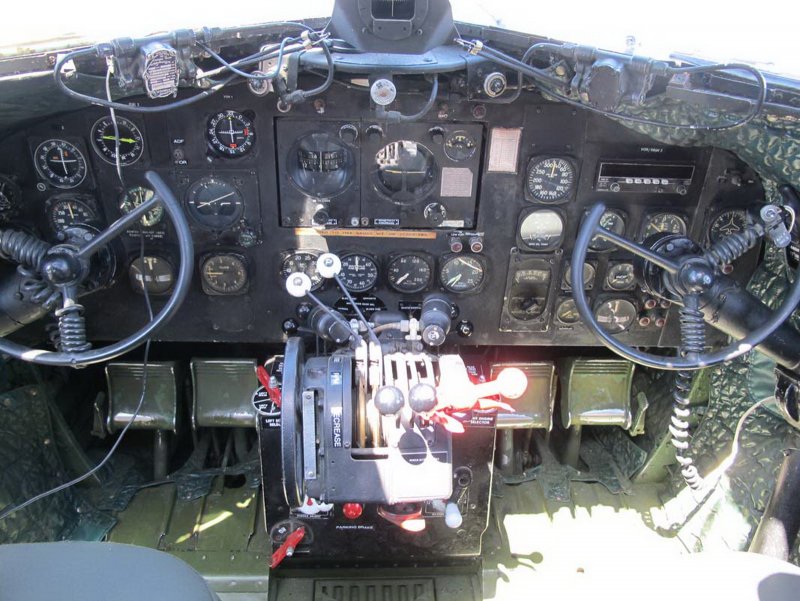C-47 Skytrain кабина