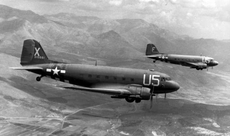 Самолеты Douglas DC-3 ВОВ