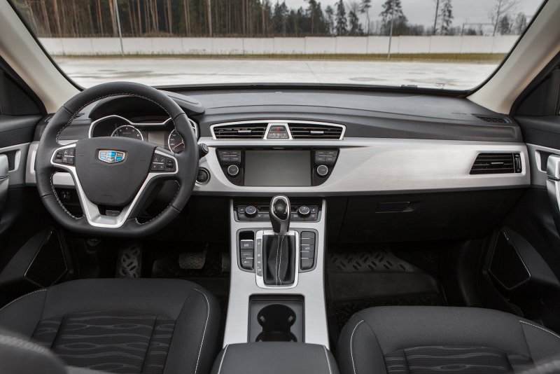 Geely Atlas 2018 салон