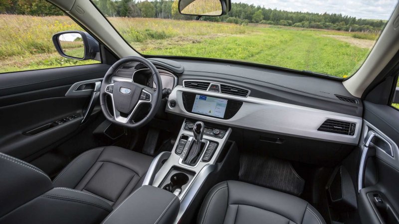 Geely Atlas салон