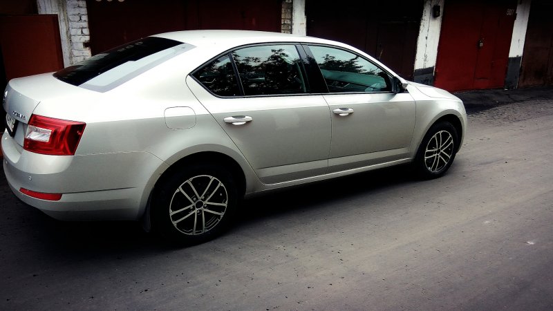 Octavia a7 r16