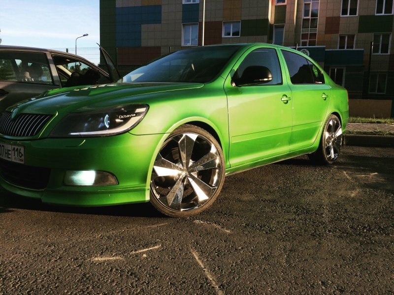 Skoda Octavia r20