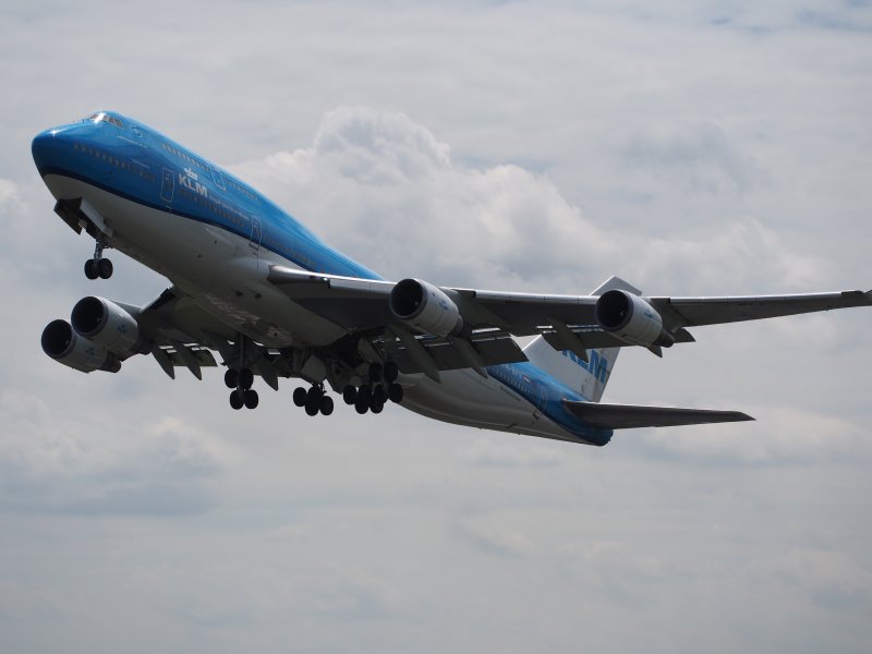 Боинг 747 карго
