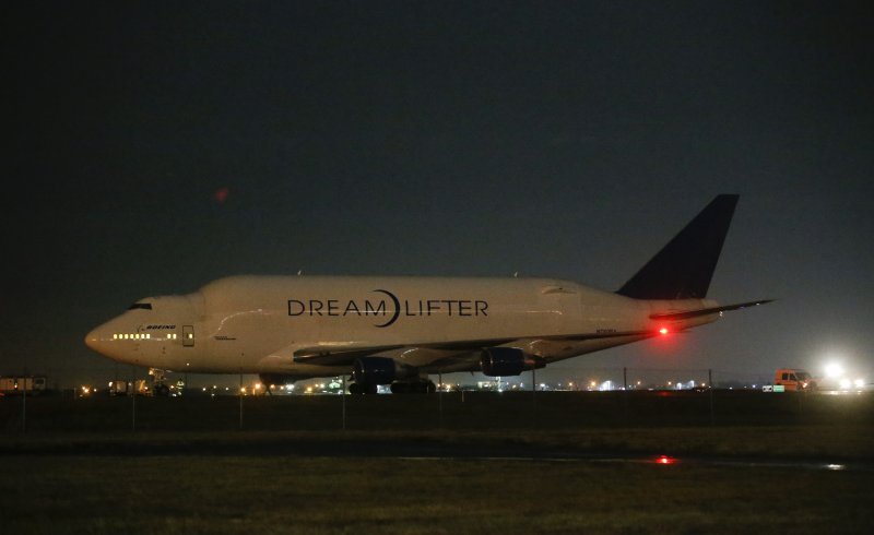Боинг 747 ДРИМЛИФТЕР