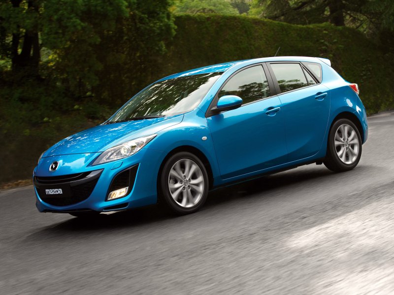 Mazda 3 хэтчбек