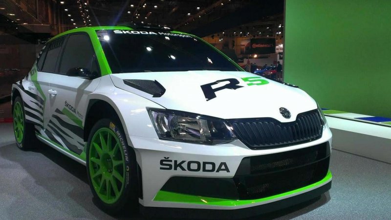 Skoda Fabia гоночная