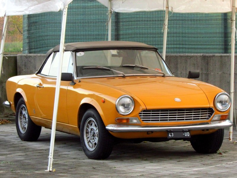 Фиат 124 Sport Spider