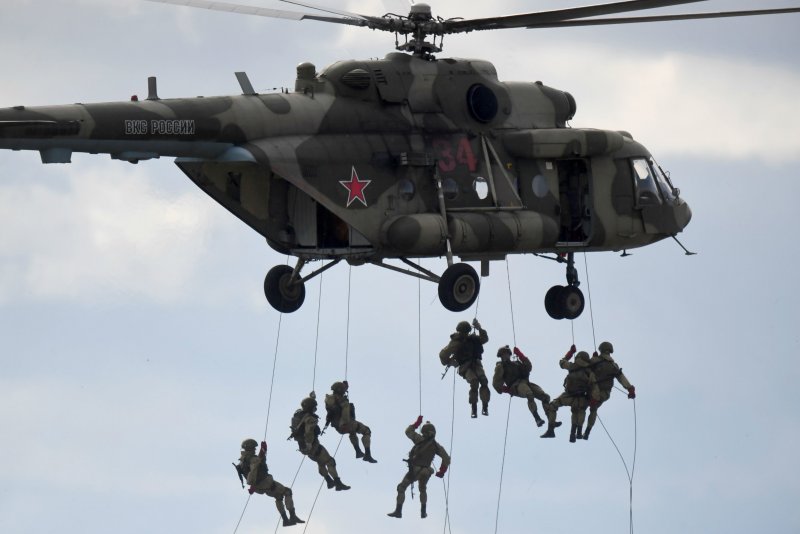 Десантирование с вертолета ми-8