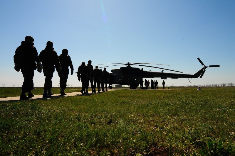 Беспарашютное десантирование с вертолета ми-8