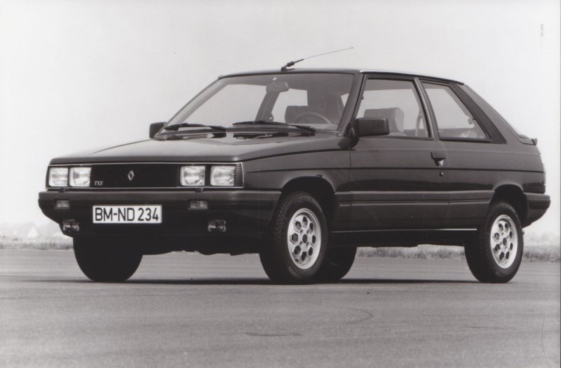Renault 11