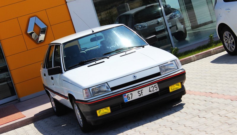 Renault 11 GTS