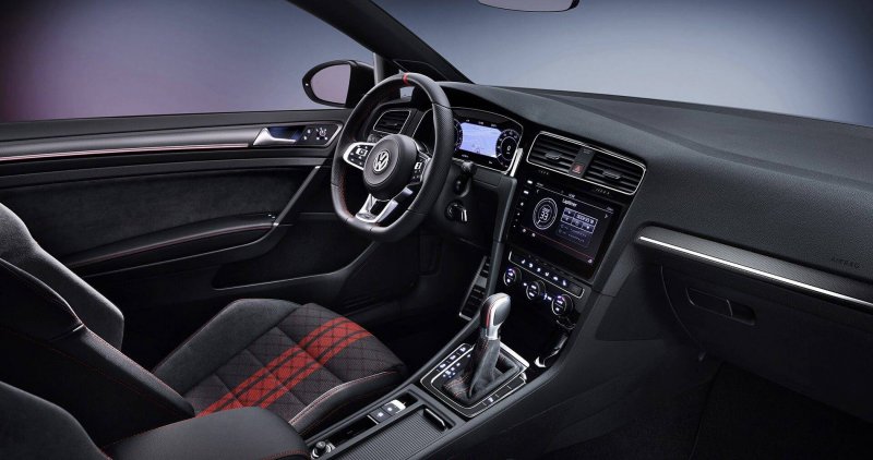 Golf GTI 2020 салон