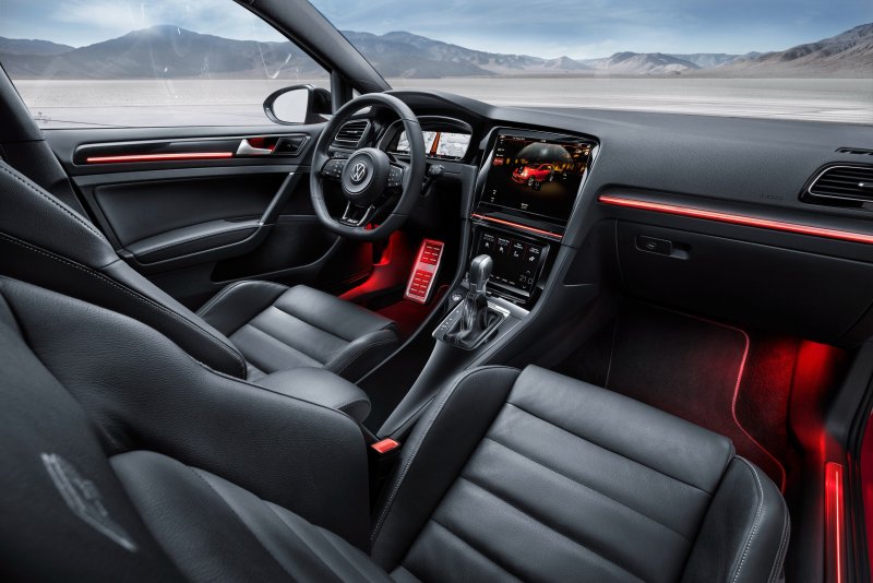 Volkswagen Golf 8 Interior